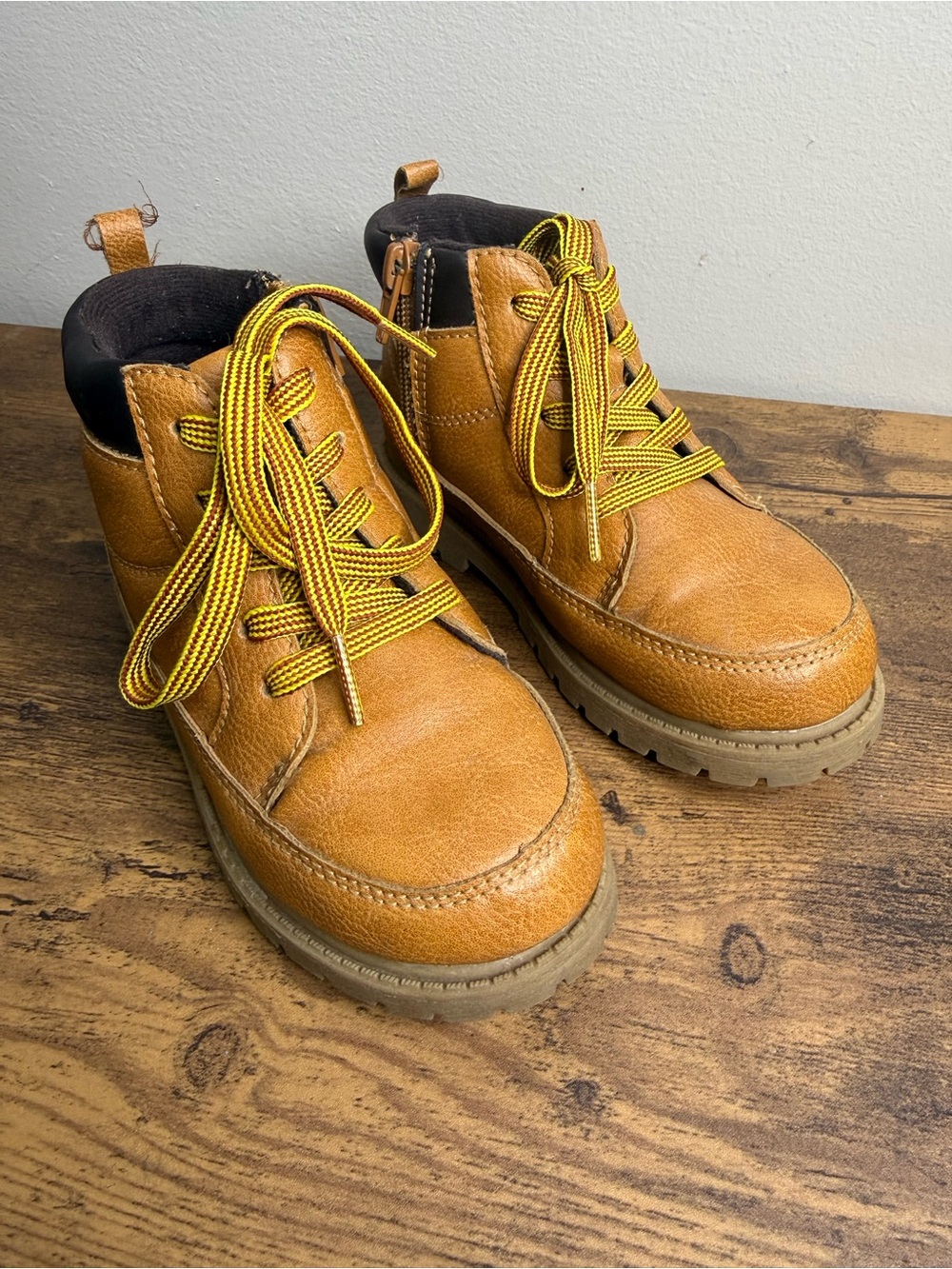 Kids Tan Leather Lace-Up Boots - Durable Everyday Trail Shoes Unisex Size 11